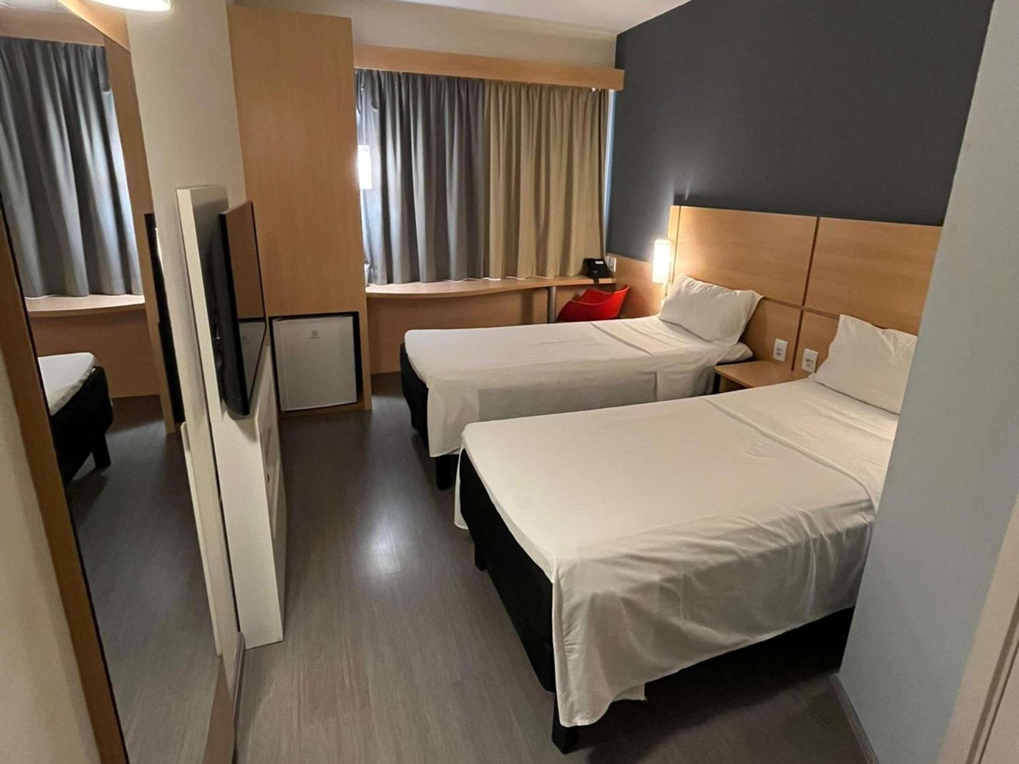 Ibis Catalao Hotel Buitenkant foto