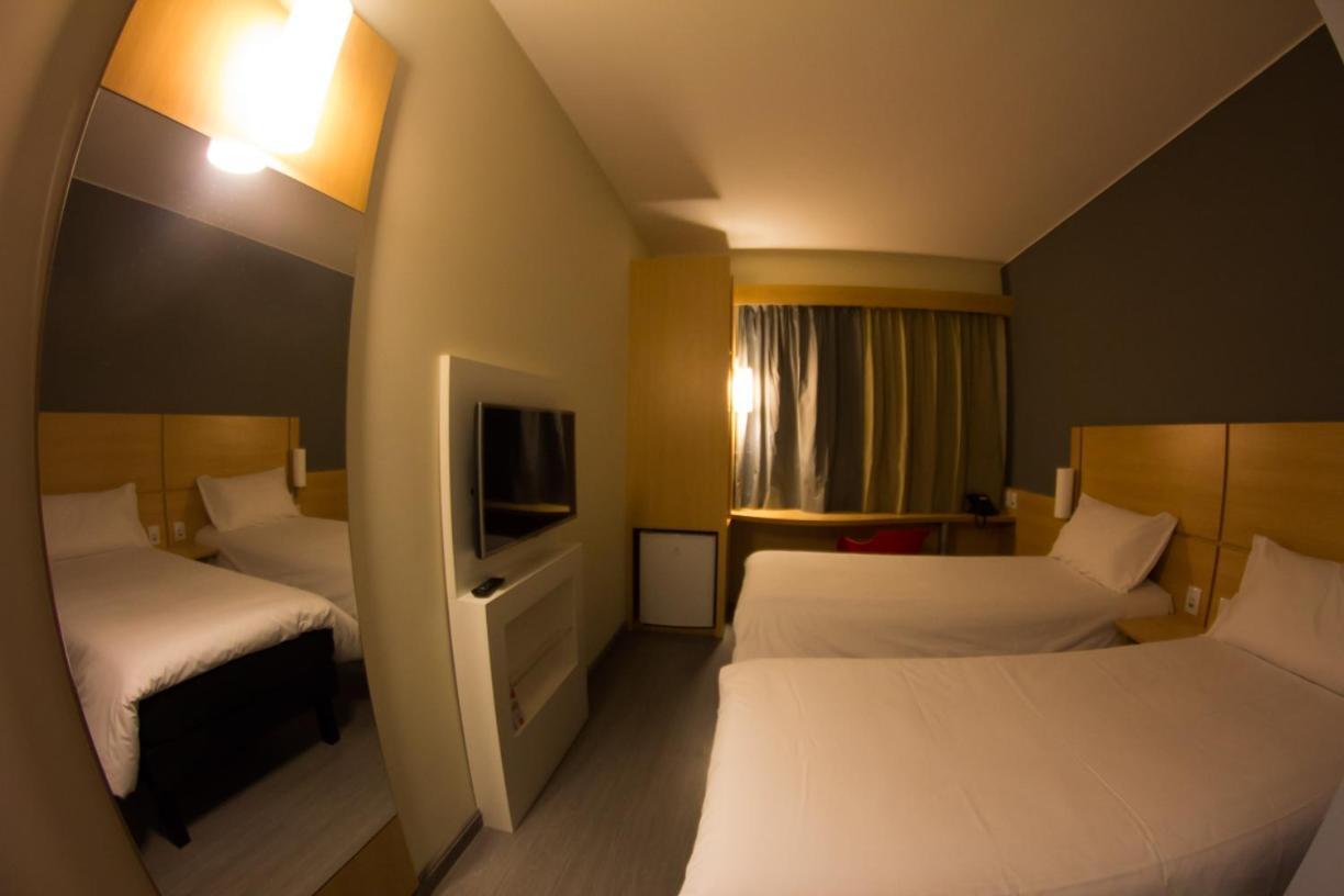 Ibis Catalao Hotel Buitenkant foto